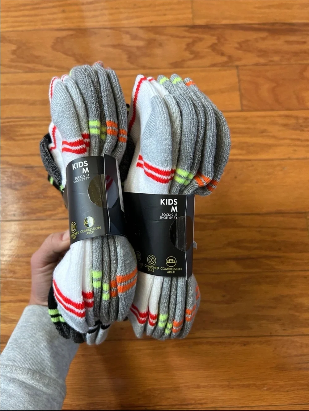 NWT Nike kids low cut cushioned socks 12 pairs size M